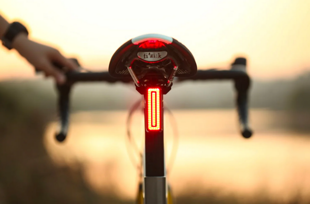 Screenshot 2025-12-01 at 11-45-21 MAGICSHINE SeeMee 100 V2 - Brake & Ambient Rear Light